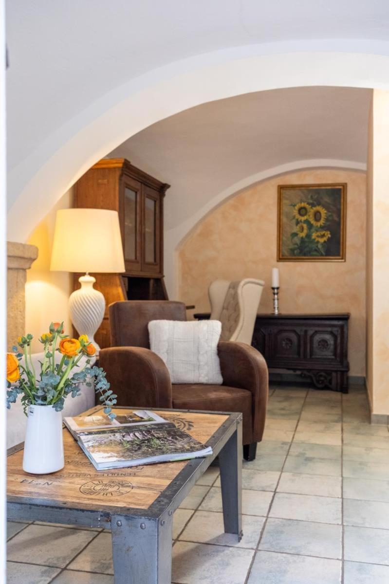 Apartmenthaus Brunnenhof Papstdorf エクステリア 写真